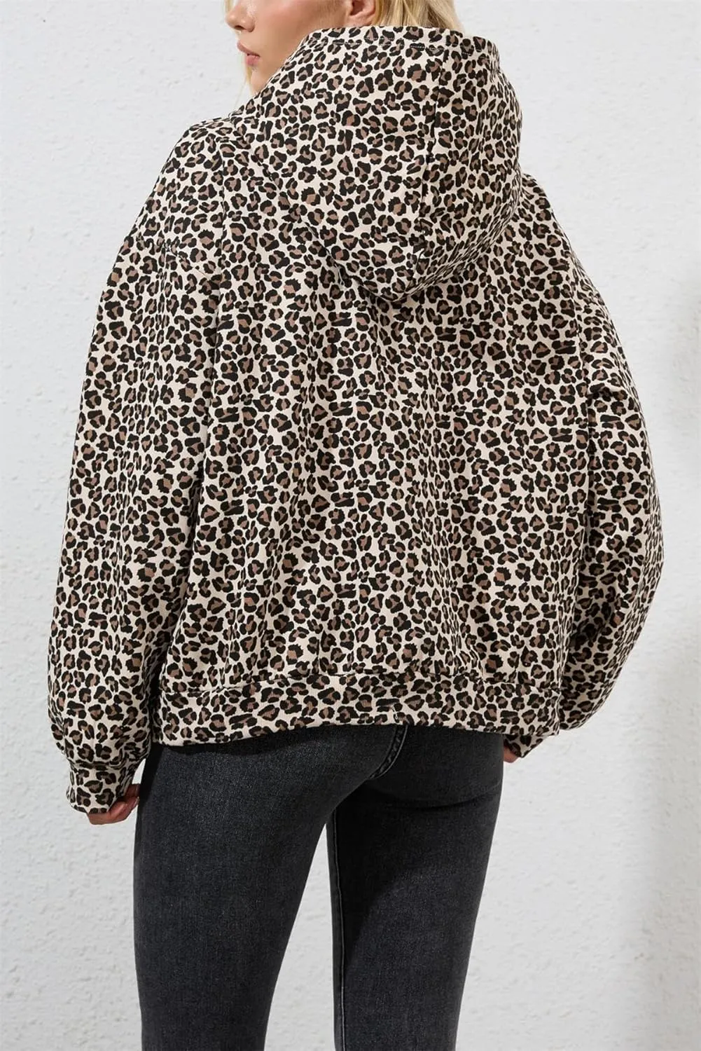 Oversized Leopard Print Hoodie for Women Men Long Sleeve Hooded Sweatshirts Cute Pullover with Pocket
